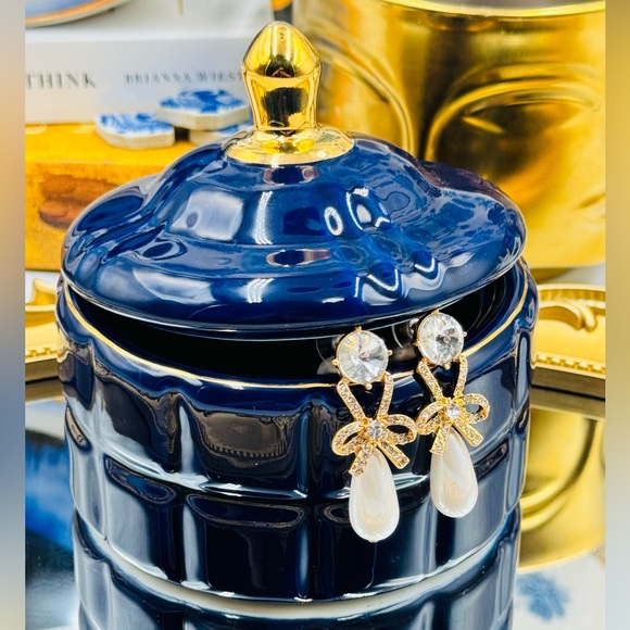 🆕 OSCAR DE LA RENTA 🧿 NWOT Bow Earrings With Pearls - Picture 16 of 16